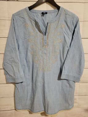 J Jill Denim Womens Chambray Embroidered Tunic Top Blouse Size Medium 3/4 Sleeve